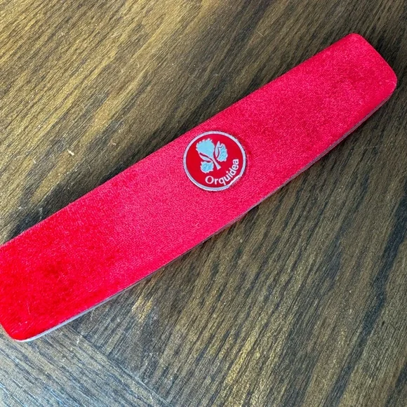 Exquisite Triple Strand Majorica Orquidea Pearl Bracelet - Picture 3 of 7